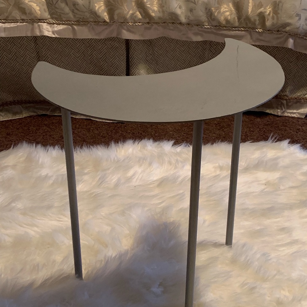 Moon table - Picture 2 of 2